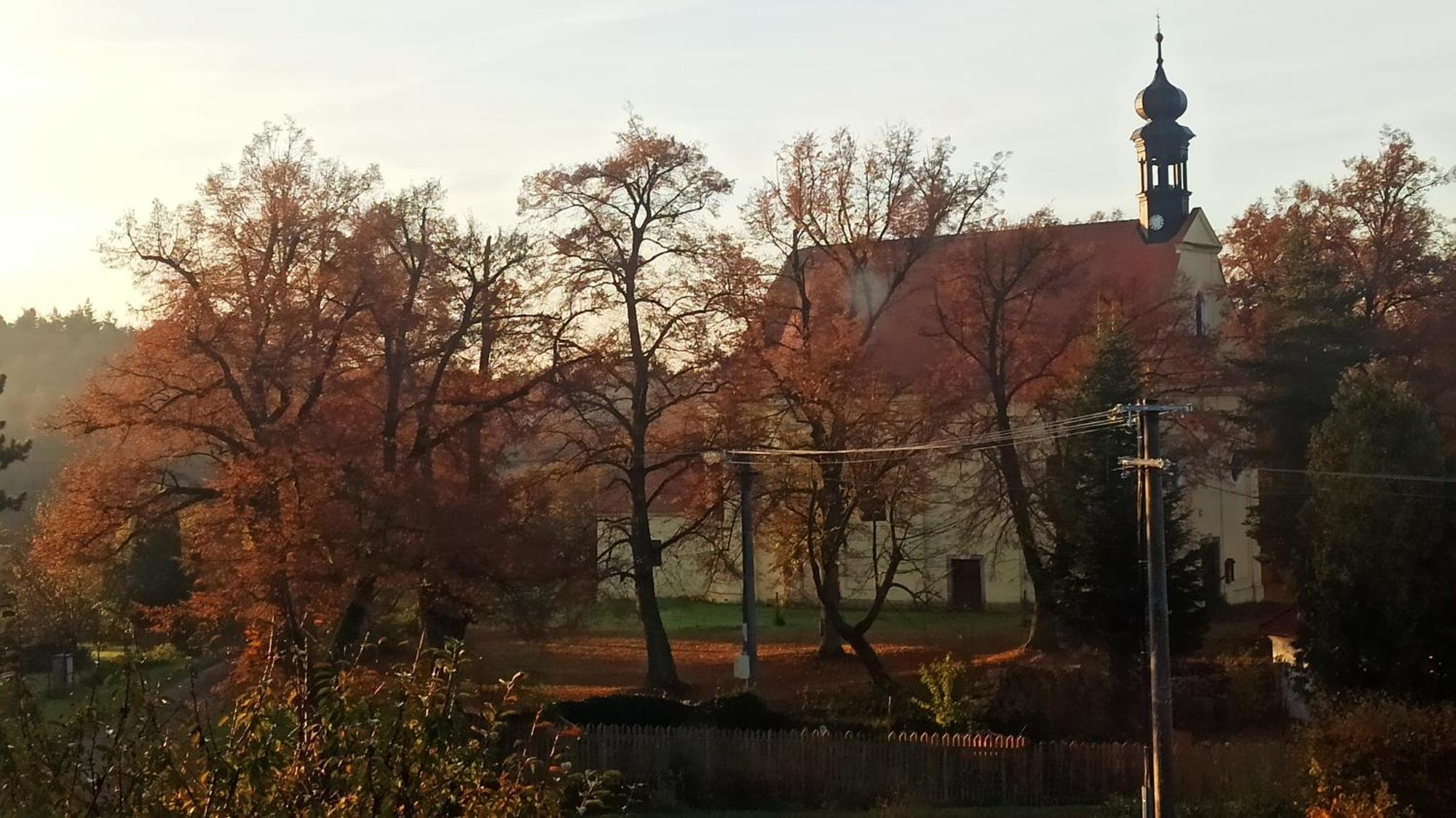 Penzion U kostela Mláka Esterno foto